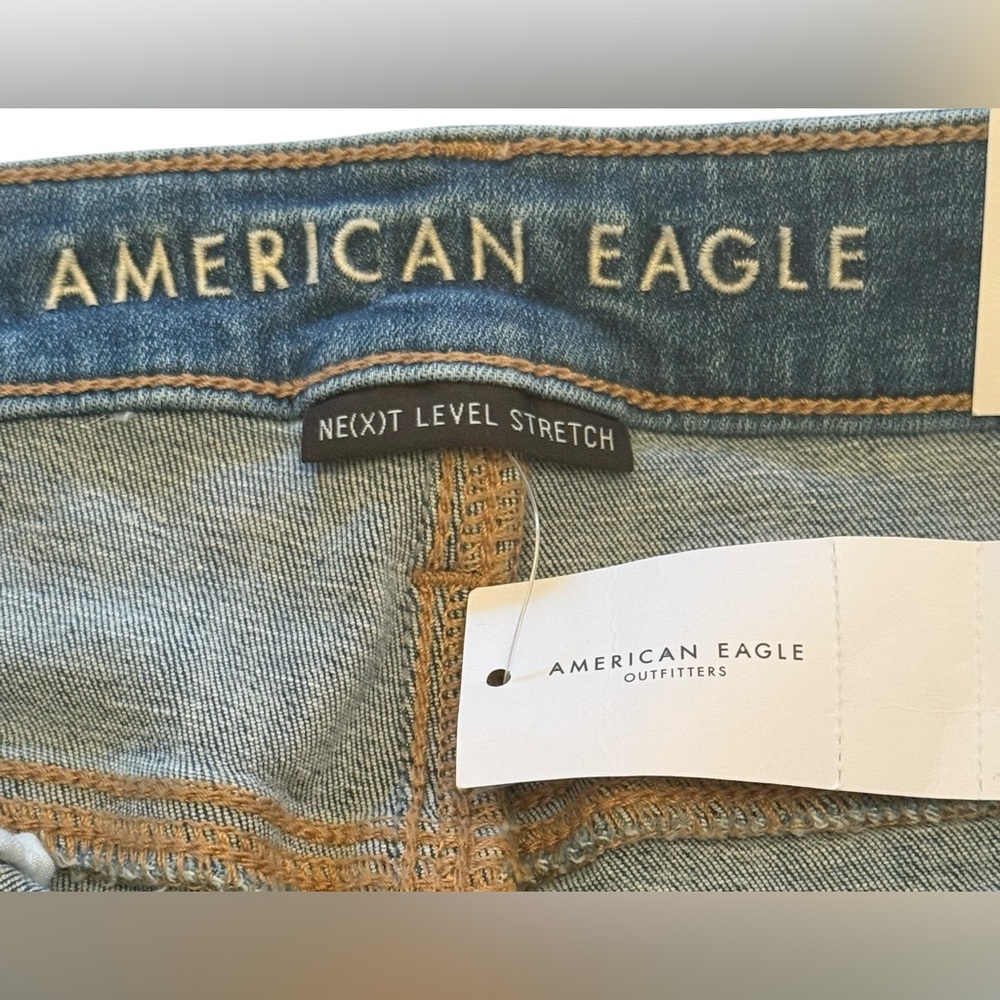American Eagle Outfitters Women's Dark Blue Ripped Jean Shorts Size 2 W 26 NWT - Picture 11 of 16